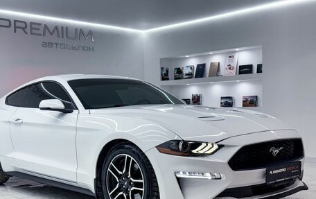 Ford Mustang VI рестайлинг, 2019 год, 3 000 000 рублей, 5 фотография