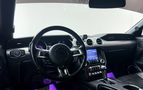 Ford Mustang VI рестайлинг, 2019 год, 3 000 000 рублей, 12 фотография