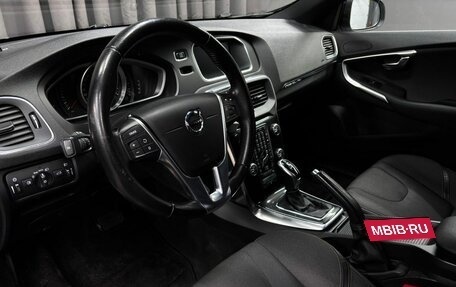 Volvo V40 Cross Country I, 2017 год, 1 619 888 рублей, 6 фотография