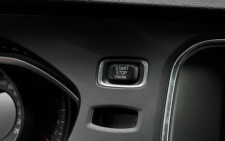 Volvo V40 Cross Country I, 2017 год, 1 619 888 рублей, 18 фотография