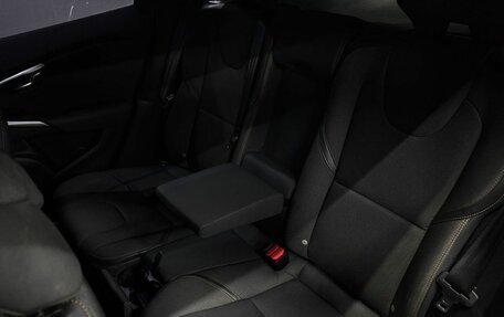 Volvo V40 Cross Country I, 2017 год, 1 619 888 рублей, 21 фотография