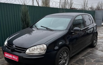 Volkswagen Golf V, 2004 год, 570 000 рублей, 1 фотография