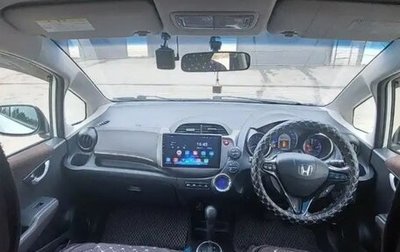 Honda Fit Shuttle I рестайлинг, 2012 год, 910 000 рублей, 1 фотография