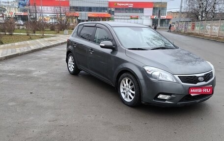KIA cee'd I рестайлинг, 2010 год, 800 000 рублей, 1 фотография