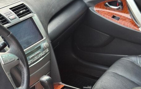 Toyota Camry, 2008 год, 1 130 000 рублей, 11 фотография