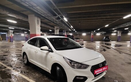 Hyundai Solaris II рестайлинг, 2017 год, 720 000 рублей, 2 фотография