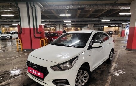 Hyundai Solaris II рестайлинг, 2017 год, 720 000 рублей, 3 фотография