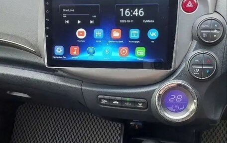 Honda Fit Shuttle I рестайлинг, 2012 год, 910 000 рублей, 2 фотография