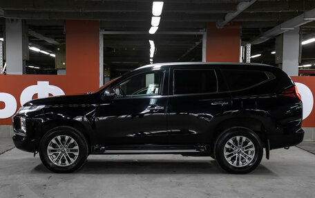 Mitsubishi Pajero Sport III рестайлинг, 2021 год, 3 698 000 рублей, 8 фотография