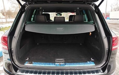 Volkswagen Touareg III, 2017 год, 3 300 000 рублей, 18 фотография