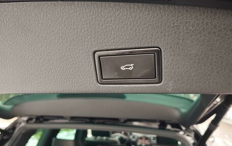 Volkswagen Touareg III, 2017 год, 3 300 000 рублей, 19 фотография