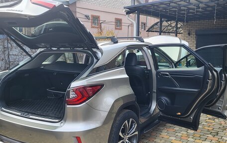 Lexus RX IV рестайлинг, 2017 год, 3 650 000 рублей, 4 фотография