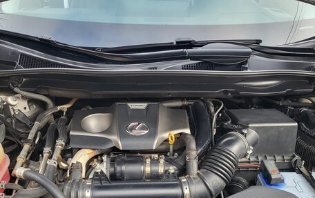 Lexus RX IV рестайлинг, 2017 год, 3 650 000 рублей, 2 фотография