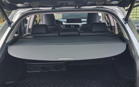 Lexus RX IV рестайлинг, 2017 год, 3 650 000 рублей, 6 фотография