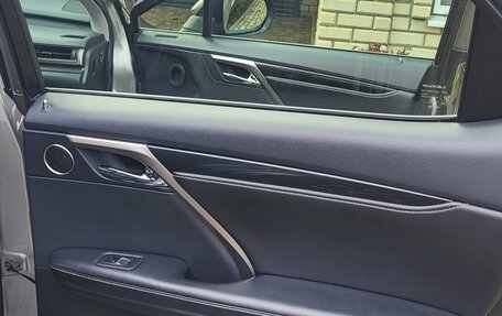 Lexus RX IV рестайлинг, 2017 год, 3 650 000 рублей, 8 фотография