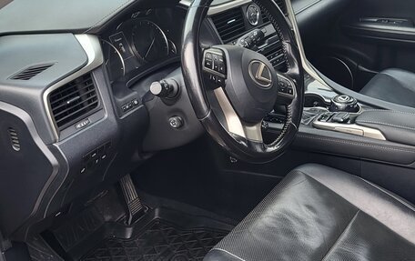 Lexus RX IV рестайлинг, 2017 год, 3 650 000 рублей, 13 фотография