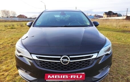 Opel Astra K, 2018 год, 1 249 000 рублей, 2 фотография