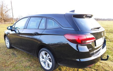 Opel Astra K, 2018 год, 1 249 000 рублей, 6 фотография