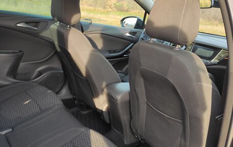 Opel Astra K, 2018 год, 1 249 000 рублей, 13 фотография