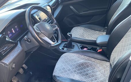 Volkswagen Taos, 2021 год, 2 600 000 рублей, 6 фотография