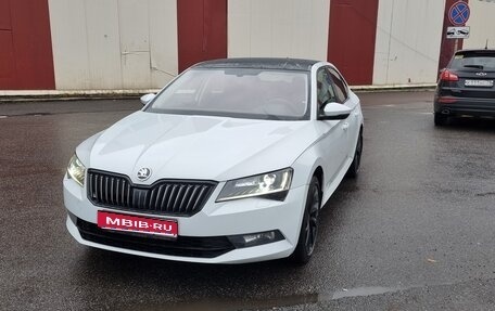 Skoda Superb III рестайлинг, 2015 год, 1 900 000 рублей, 1 фотография