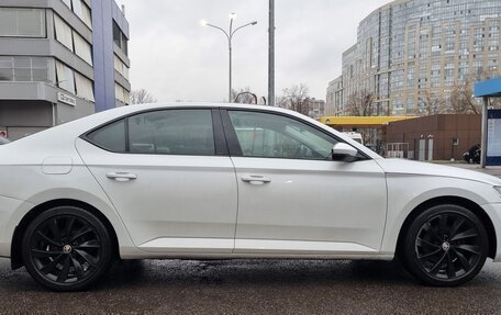 Skoda Superb III рестайлинг, 2015 год, 1 900 000 рублей, 4 фотография