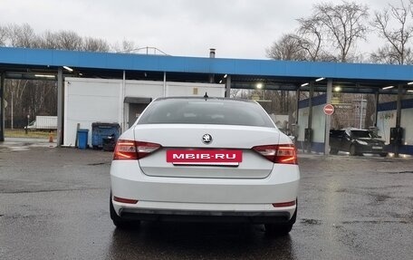 Skoda Superb III рестайлинг, 2015 год, 1 900 000 рублей, 5 фотография