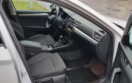 Skoda Superb III рестайлинг, 2015 год, 1 900 000 рублей, 12 фотография