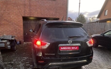Nissan Pathfinder, 2016 год, 1 750 000 рублей, 1 фотография