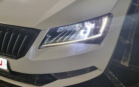 Skoda Superb III рестайлинг, 2015 год, 1 900 000 рублей, 22 фотография