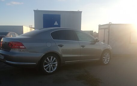 Volkswagen Passat B7, 2012 год, 1 070 000 рублей, 13 фотография