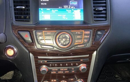 Nissan Pathfinder, 2016 год, 1 750 000 рублей, 6 фотография