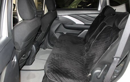 Mitsubishi Xpander, 2023 год, 2 800 000 рублей, 7 фотография