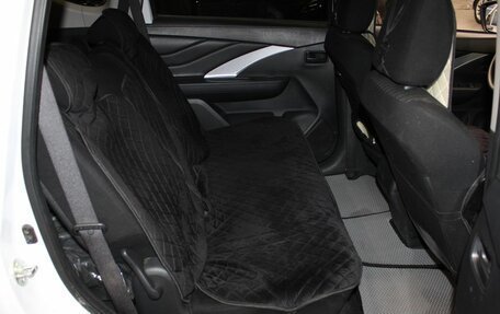 Mitsubishi Xpander, 2023 год, 2 800 000 рублей, 8 фотография