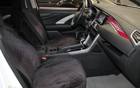 Mitsubishi Xpander, 2023 год, 2 800 000 рублей, 9 фотография