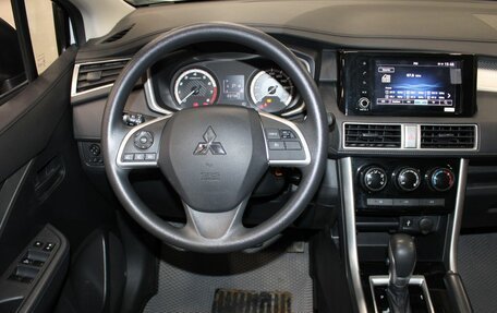 Mitsubishi Xpander, 2023 год, 2 800 000 рублей, 14 фотография