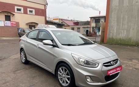 Hyundai Solaris II рестайлинг, 2013 год, 899 000 рублей, 13 фотография