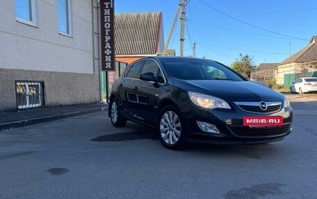 Opel Astra J, 2011 год, 875 000 рублей, 2 фотография