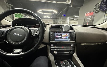 Jaguar F-Pace, 2016 год, 1 750 000 рублей, 1 фотография