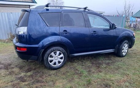 Mitsubishi Outlander III рестайлинг 3, 2010 год, 1 200 000 рублей, 4 фотография