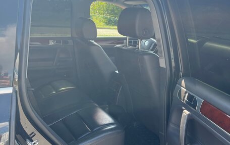 Volkswagen Touareg III, 2005 год, 680 000 рублей, 7 фотография