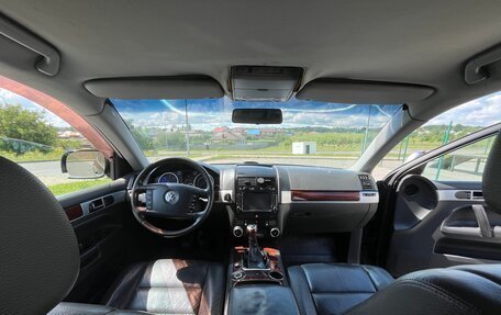 Volkswagen Touareg III, 2005 год, 680 000 рублей, 8 фотография