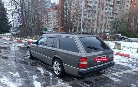 Mercedes-Benz E-Класс, 1993 год, 400 000 рублей, 3 фотография