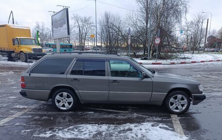 Mercedes-Benz E-Класс, 1993 год, 400 000 рублей, 7 фотография