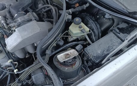 Mercedes-Benz E-Класс, 1993 год, 400 000 рублей, 9 фотография