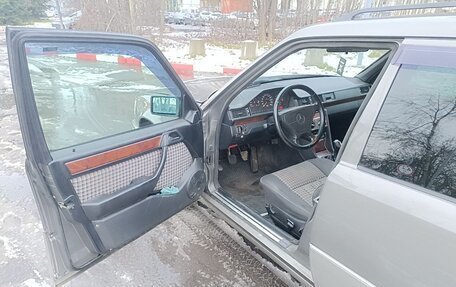 Mercedes-Benz E-Класс, 1993 год, 400 000 рублей, 24 фотография