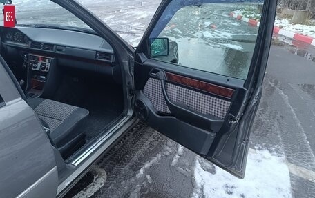 Mercedes-Benz E-Класс, 1993 год, 400 000 рублей, 22 фотография