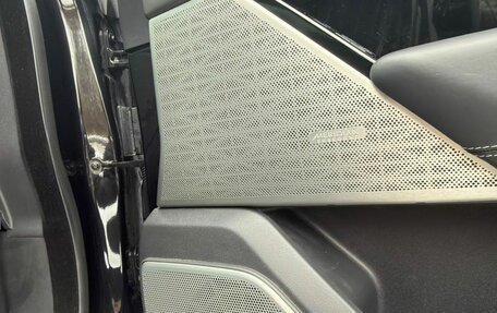 Land Rover Range Rover Velar I, 2018 год, 4 900 000 рублей, 17 фотография