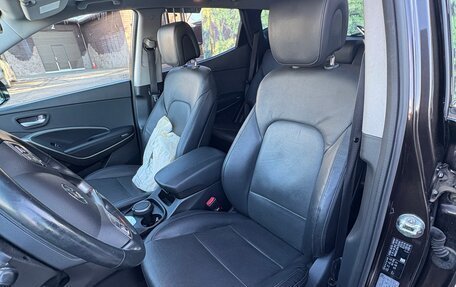 Hyundai Santa Fe III рестайлинг, 2017 год, 2 400 000 рублей, 14 фотография