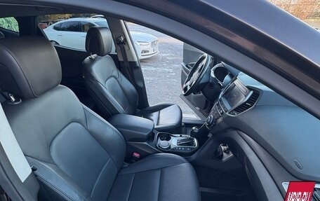 Hyundai Santa Fe III рестайлинг, 2017 год, 2 400 000 рублей, 18 фотография